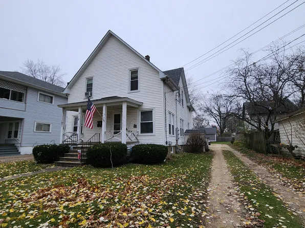 718 N 11th St, Dekalb, IL 60115