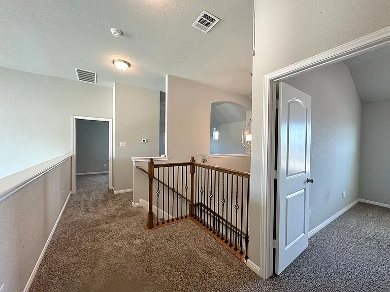3424 Addison St — Photo 44