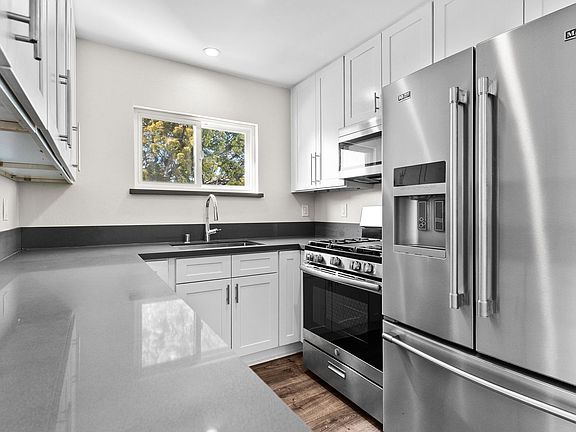 5th image of 11910 Venice Blvd APT 7