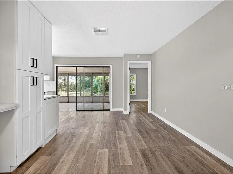 8 Blare Dr — Photo 10