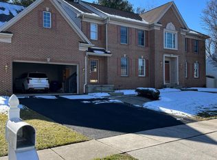 12 Sheffield Dr, Moorestown, NJ 08057