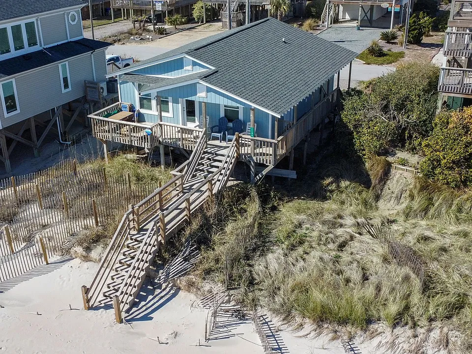 1108 N Shore Dr