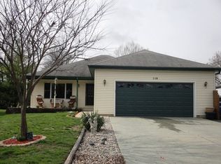 114 E Washington St, Yorkville, IL 60560
