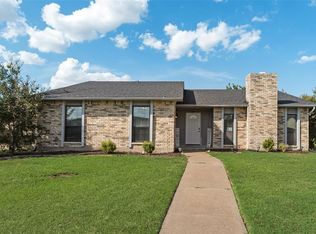 2221 Marble Falls Dr, Carrollton, TX 75007