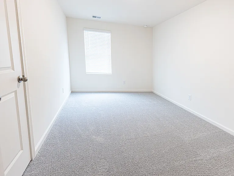7662 Saffron Ave — Photo 11