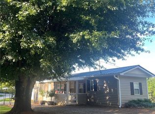 240 Old Flat Shoals Rd, Walhalla, SC 29691