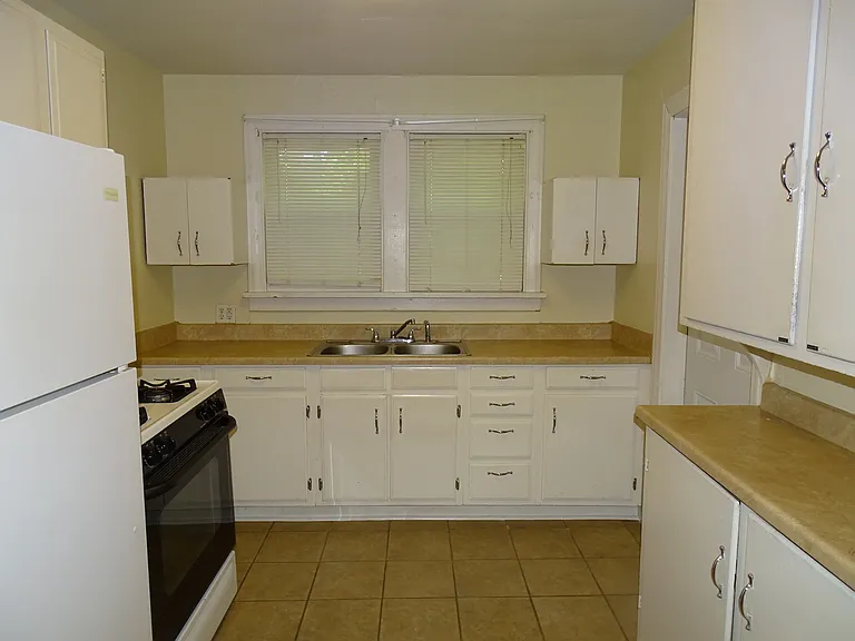 149 Chestnut St #1 — Photo 7