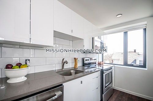 1st image of 70 Parker Hill Ave