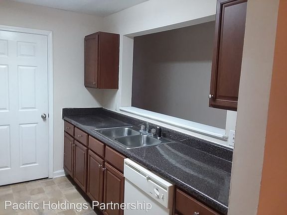 5th image of 6103 Fairington Ridge Cir