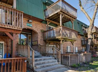 1940 Tall Oaks Dr APT 2B, Aurora, IL 60505