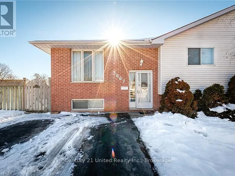 2607 Foxmeadow Rd #B — Photo 1