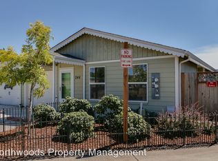 246 S 42nd St, Springfield, OR 97478