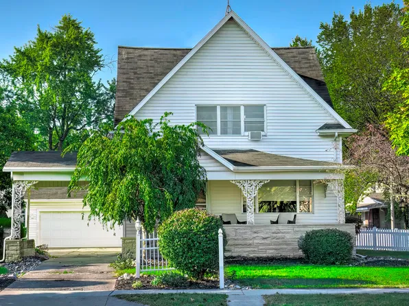 13712 State St, Grabill, IN 46741
