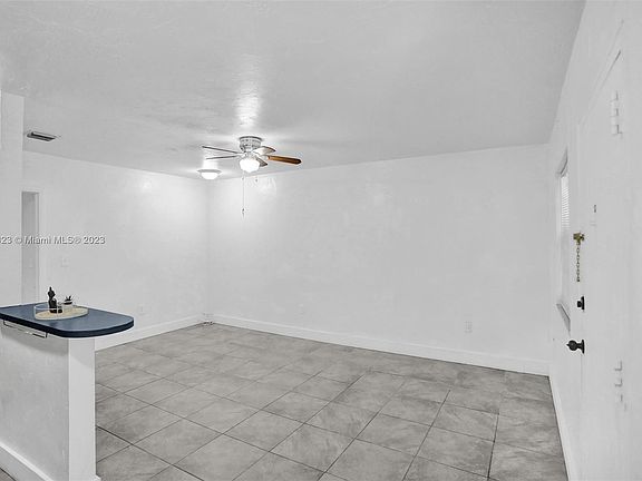 4th image of 1860 Venice Park Dr APT 213