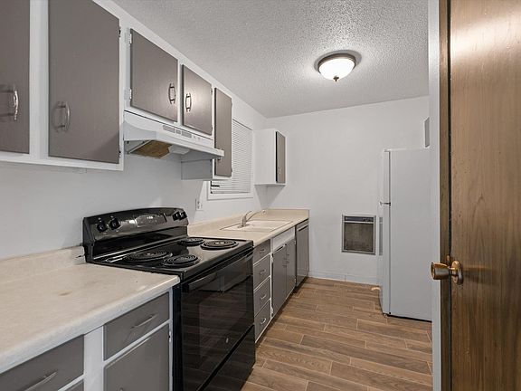 5th image of 1900 Homestake Rd #22