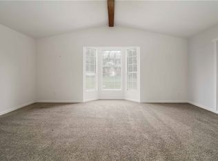 904 4th Ave SW, Gravette, AR 72736