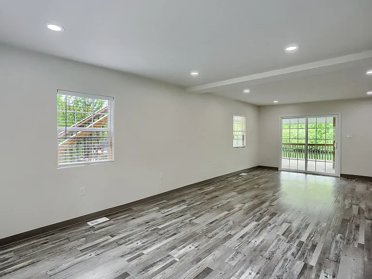 201 Kathleen Dr #2 — Photo 13
