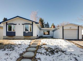 3394 N Breton Close NW, Calgary, AB T2L 1X4