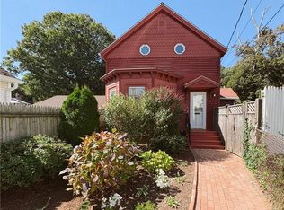 1058 Smithfield Ave, Lincoln, RI 02865