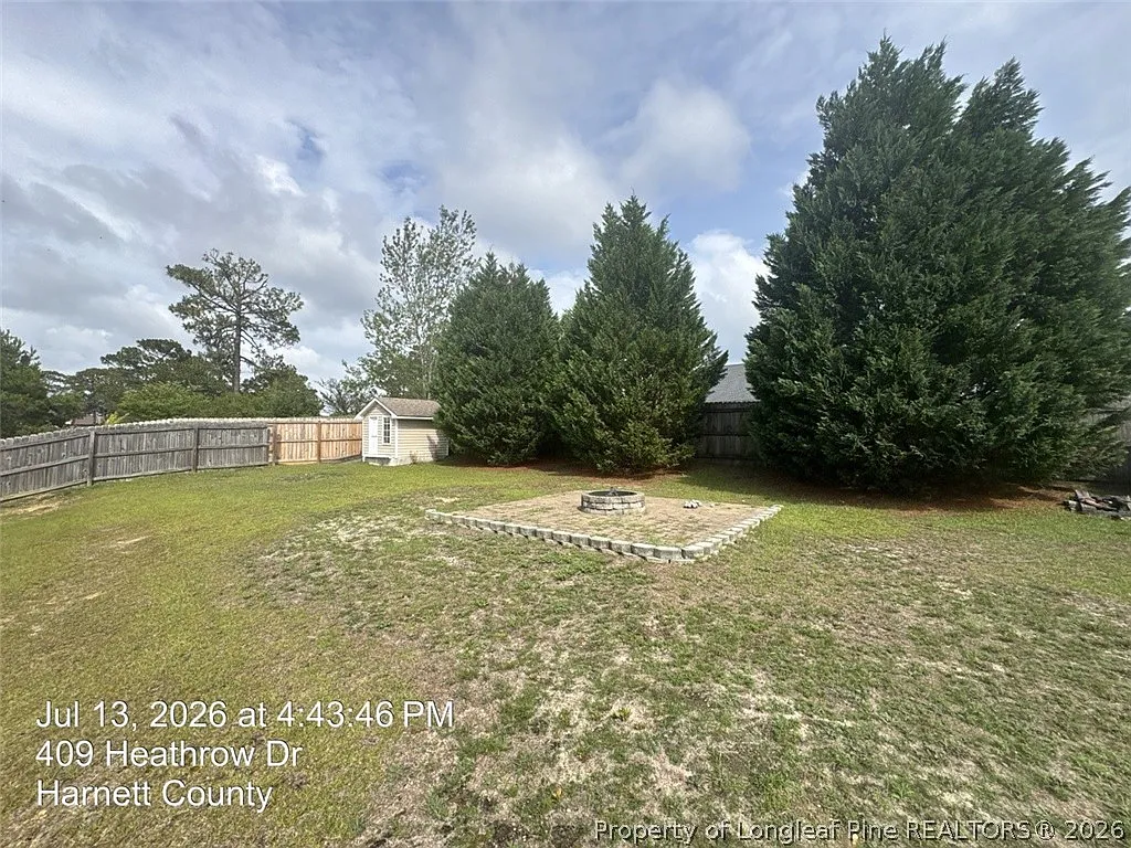 4 bed, 2.5 bath, 3548 sqft, $2,500 — Photo 3