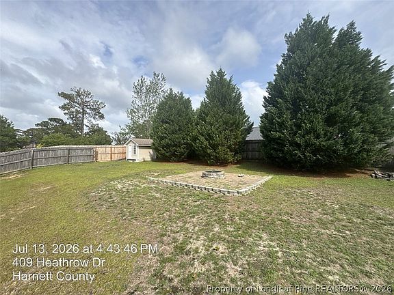 3rd image of 395 Heathrow Dr
