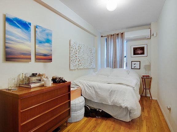 2nd image of 179 Avenue B APT 3