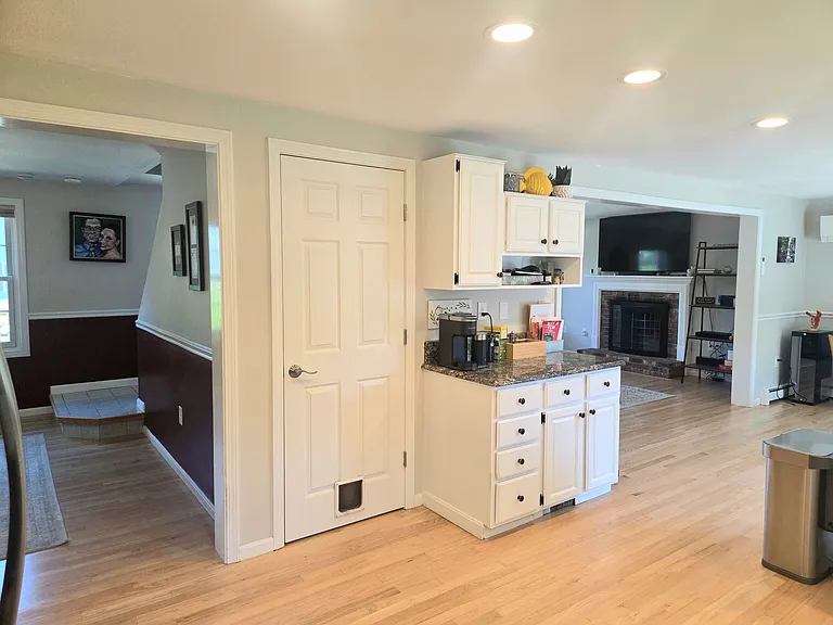 10 Amanda Way — Photo 10