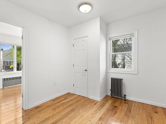 5th image of 22183 91st Ave #1