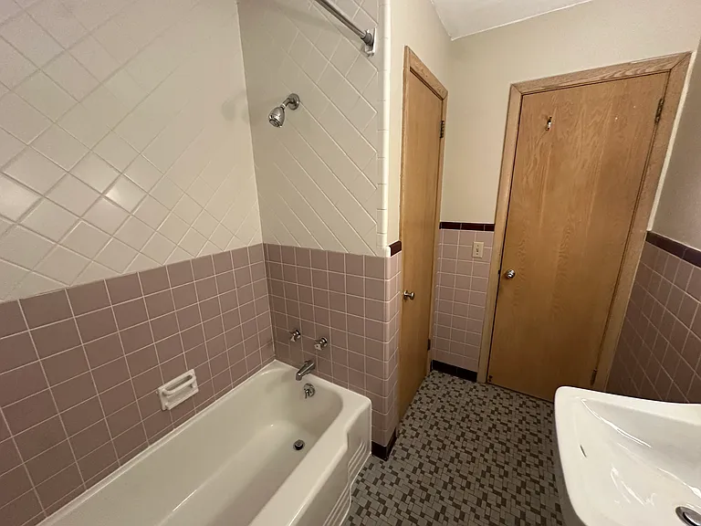 4451 Bloomington Ave #2 — Photo 10