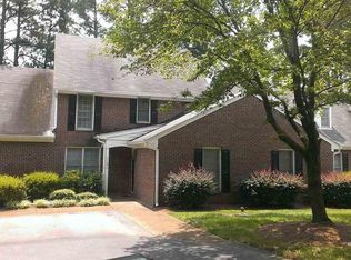 1640 Village Glenn Dr, Raleigh, NC 27612