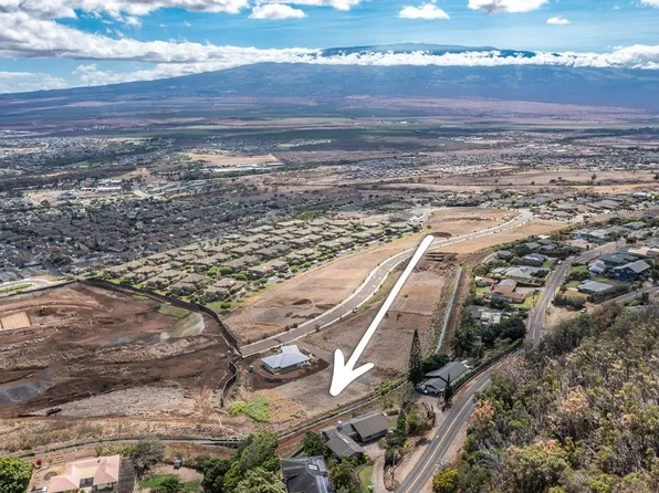 673 Kauna Lipo Dr #18, Wailuku, HI 96793