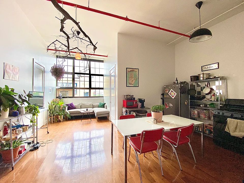 1st image of 248 McKibbin St APT 4F