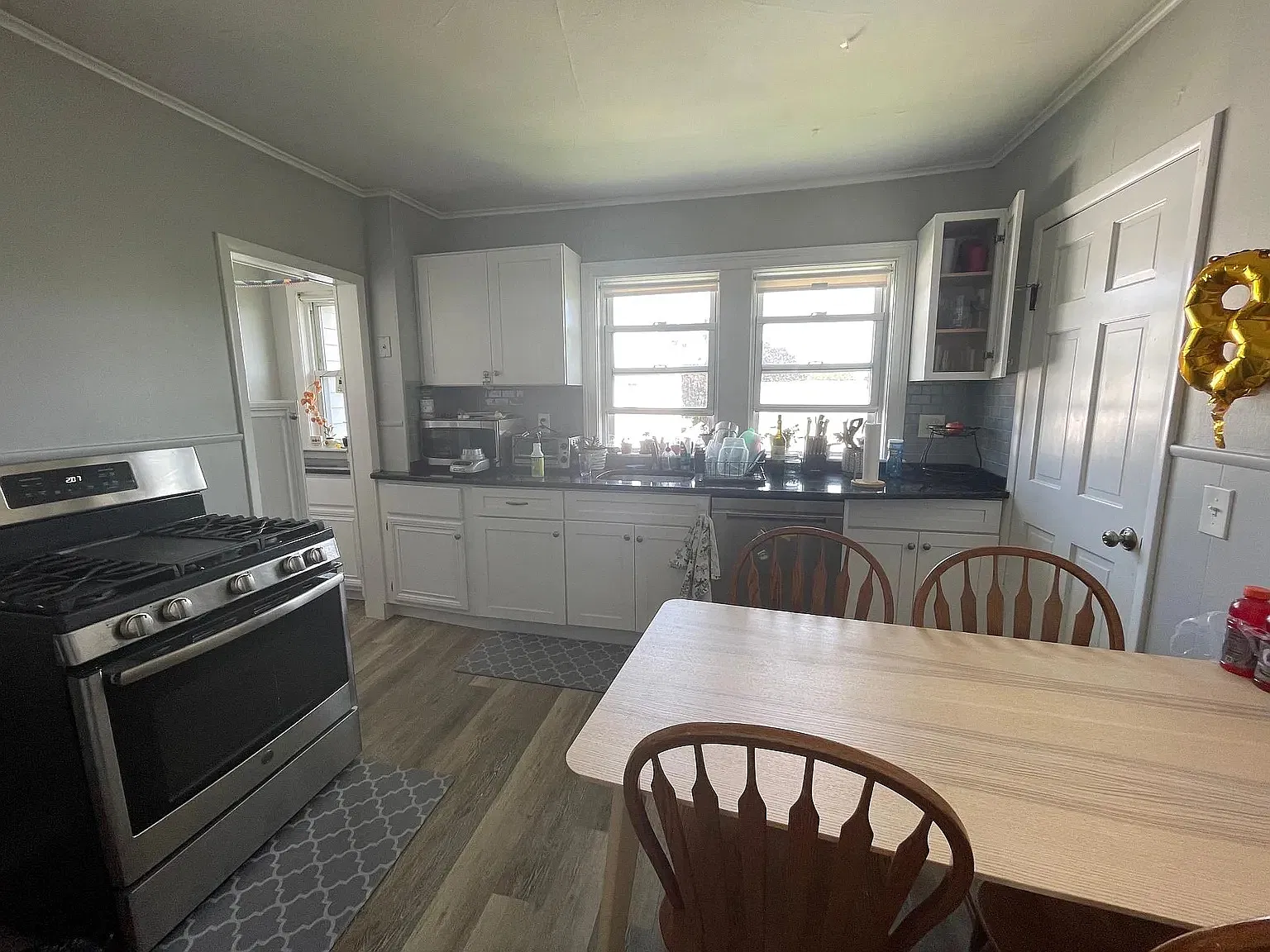 4 bed, 1.0 bath, $5,400 — Photo 4