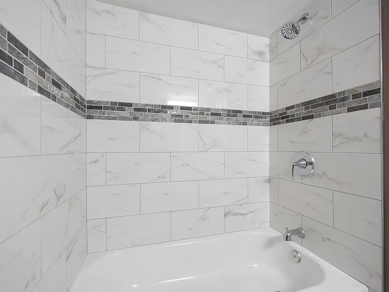 723 N Luzerne Ave — Photo 29
