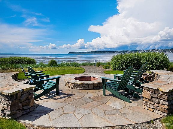 3rd image of 9525 Semiahmoo Parkway #A204