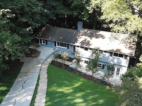 3rd image of 1903 Orba Dr NE
