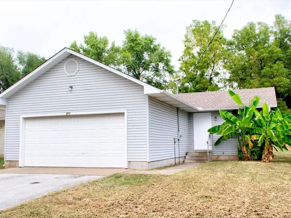 206 S Howard Street, Willard, MO 65781