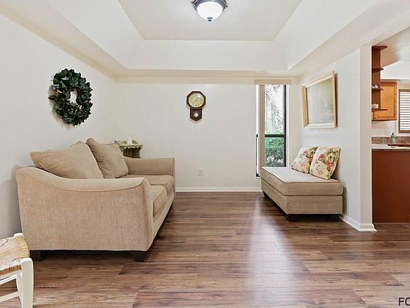 4th image of 21 Greenbriar Ct Unit 21
