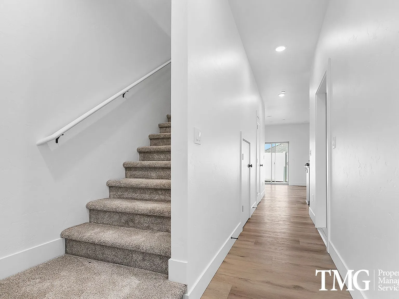 Vintage Park Townhomes — Photo 2