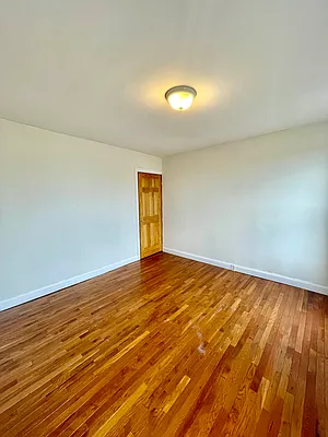 Rented by Pear NYC LLC | media 9