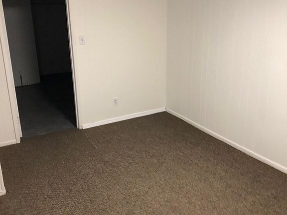 4th image of 1629 1st Ave W #1