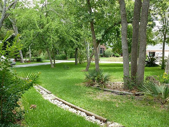 2nd image of 3306 E Country Club Dr