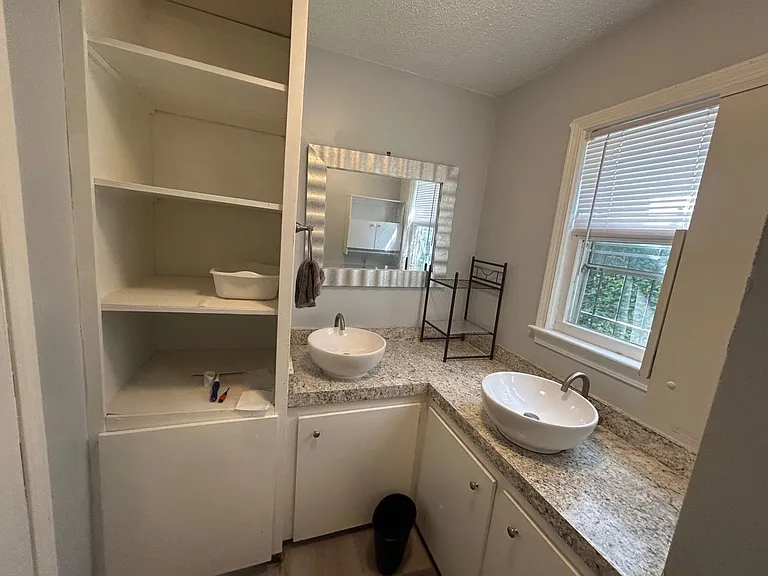 1227 Barnwell Steet Barnwell St #3 — Photo 11