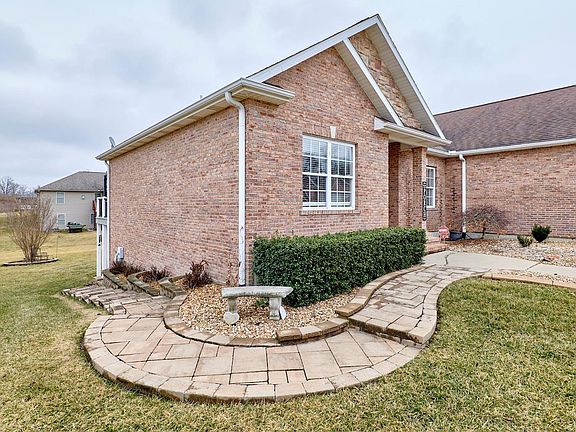 3rd image of 1418 Trevino Dr