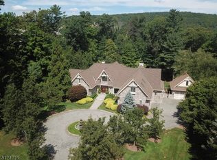 14 Finn Ct, Mahwah, NJ 07430