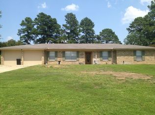 17 Spring Valley Cir, Longview, TX 75605