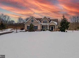 974 Richlandtown Rd, Quakertown, PA 18951