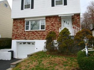 84 Hillcrest Rd, Mount Vernon, NY 10552