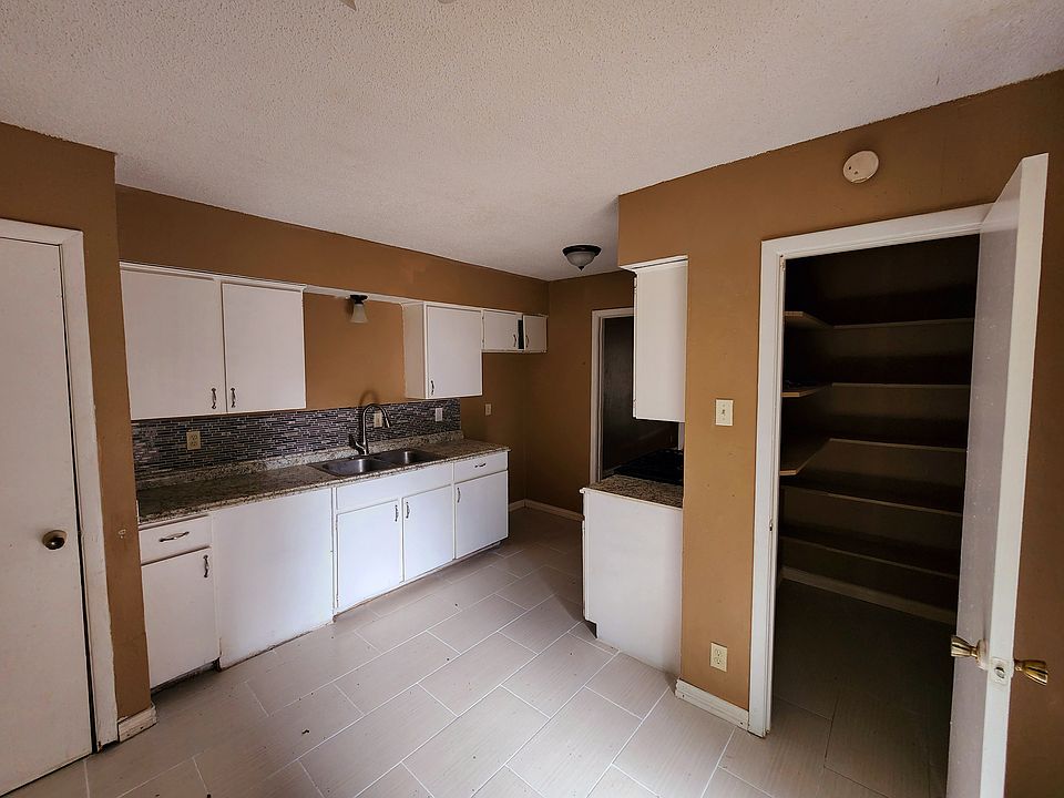 Kitchen_08202022