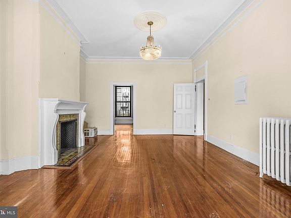 5th image of 1920 11th St NW